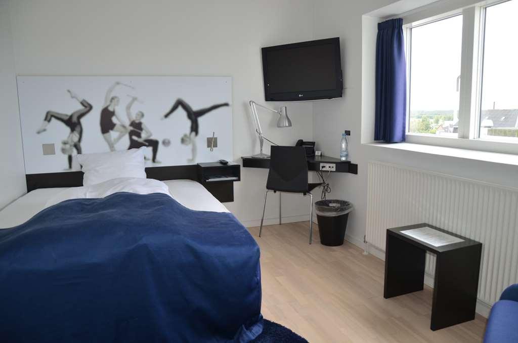 Hotel Dgi-Huset Herning Quarto foto